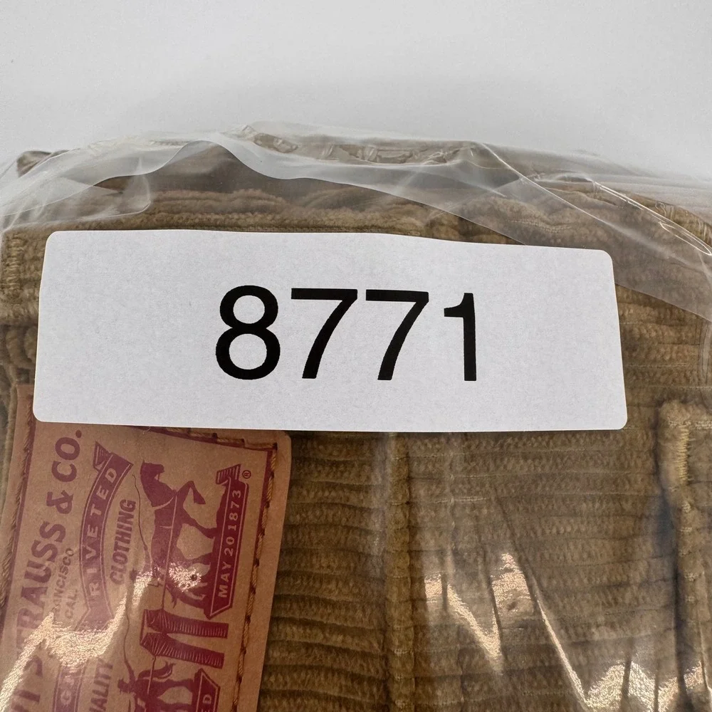 Levi's‎ Low Pro Pants Mens 31x30 Tan Corduroy Relaxed Straight Leg A0964-1842